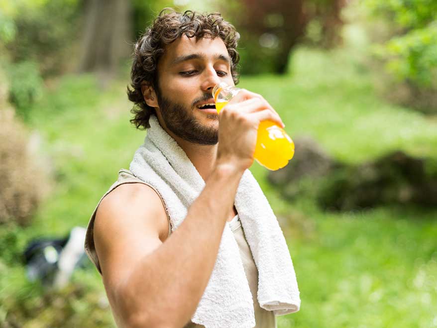 Bebidas isotónicas: ¿por qué no deben faltar en tu negocio abarrotero?