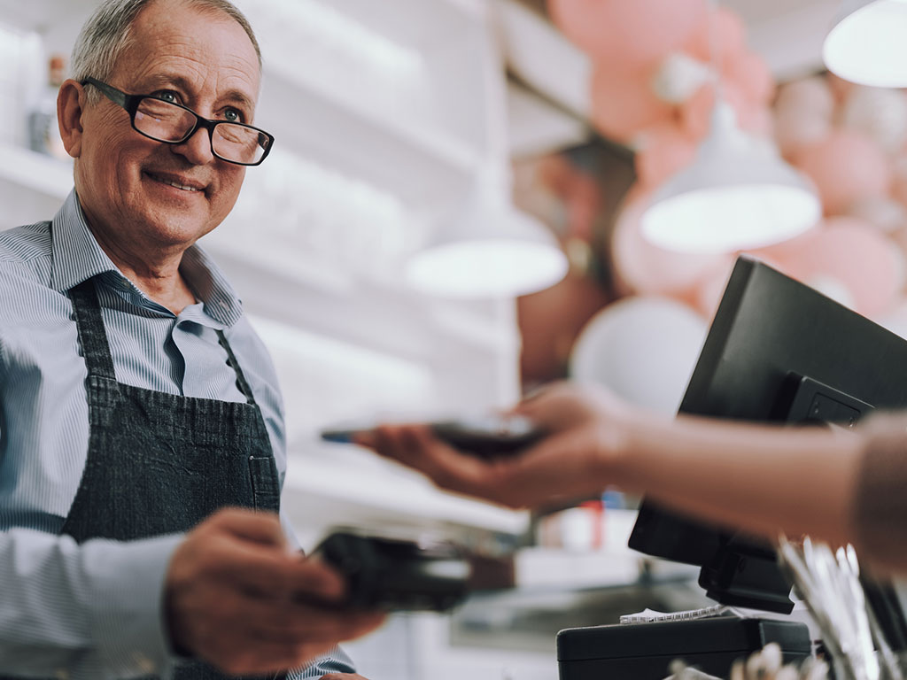 ¿Conviene vender recargas telefónicas en tu tiendita? Descúbrelo aquí